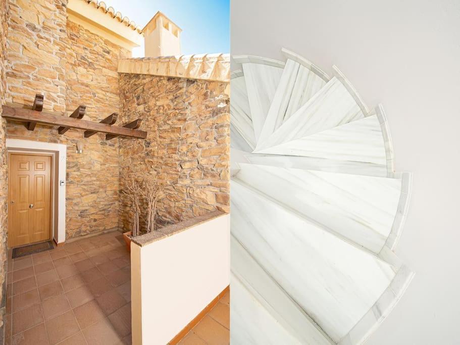 Hébergement de vacances Sunny House With Great Sea Views, 3 Terraces, Private Heated Pool And Sauna La Herradura (Granada)