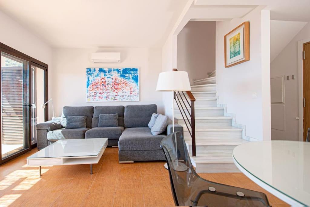 Holiday home Sunny House With Great Sea Views, 3 Terraces, Private Heated Pool And Sauna La Herradura (Granada)