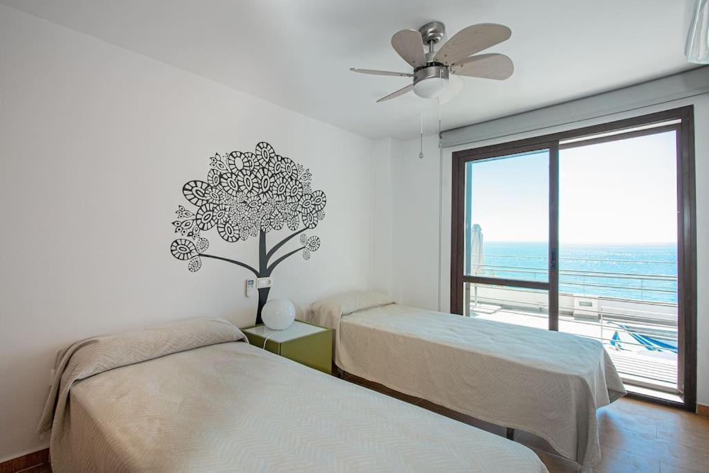 Sunny House With Great Sea Views, 3 Terraces, Private Heated Pool And Sauna La Herradura (Granada)