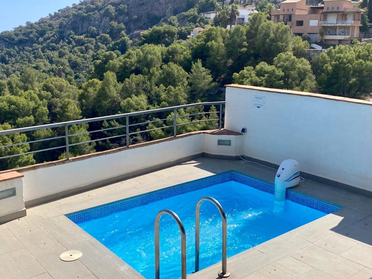 Holiday home Sunny House With Great Sea Views, 3 Terraces, Private Heated Pool And Sauna *